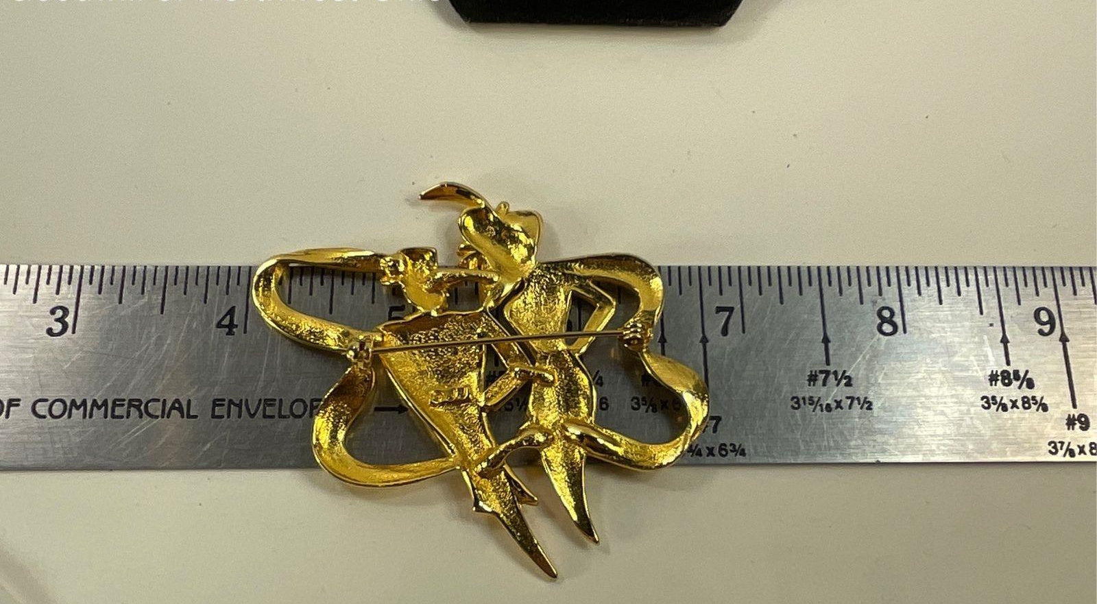 Jonette Jewelry Art Deco Couple Brooch, Gold Tone Dancing Lovers Figural Pin