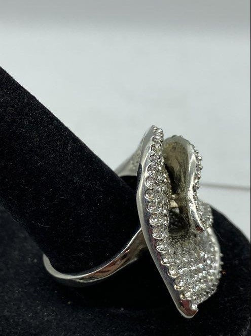 AGE REVIEW Joan Rivers Rhinestone Statement Ring