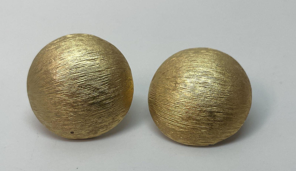 1960s Trifari Round Clip-On Earrings 15.5g