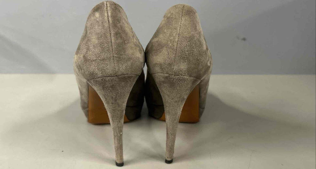 Gucci Taupe Suede Platform Pumps Size 39.5 Round Toe High Heel Designer Shoes