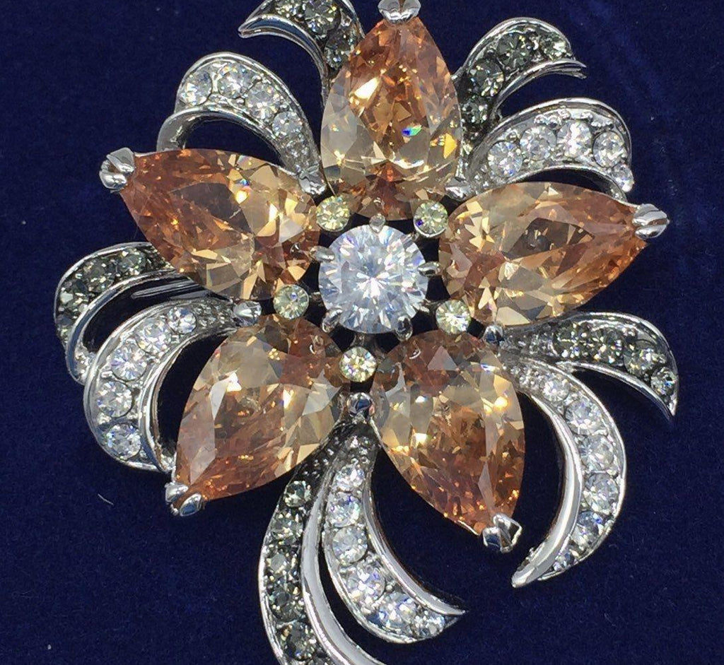 1990s Camrose & Kross Brooch 22.91 Grams