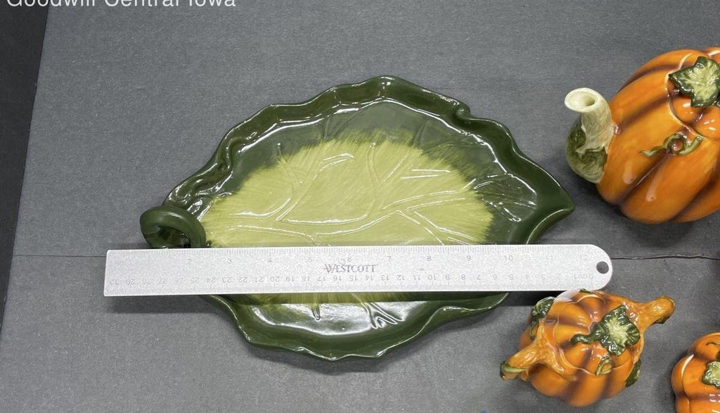 Boston Warehouse Ceramic Pumpkin Tea Set with Leaf Tray, 7 Piece Autumn Teapot Set
