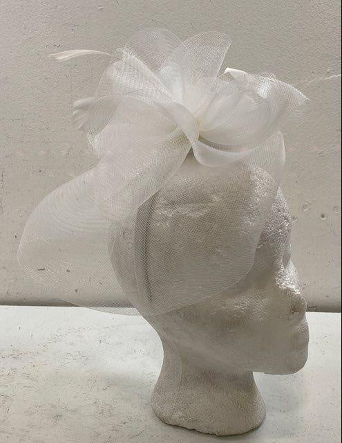 Vintage White Fascinator for Women – Church, Wedding and Party Accessory