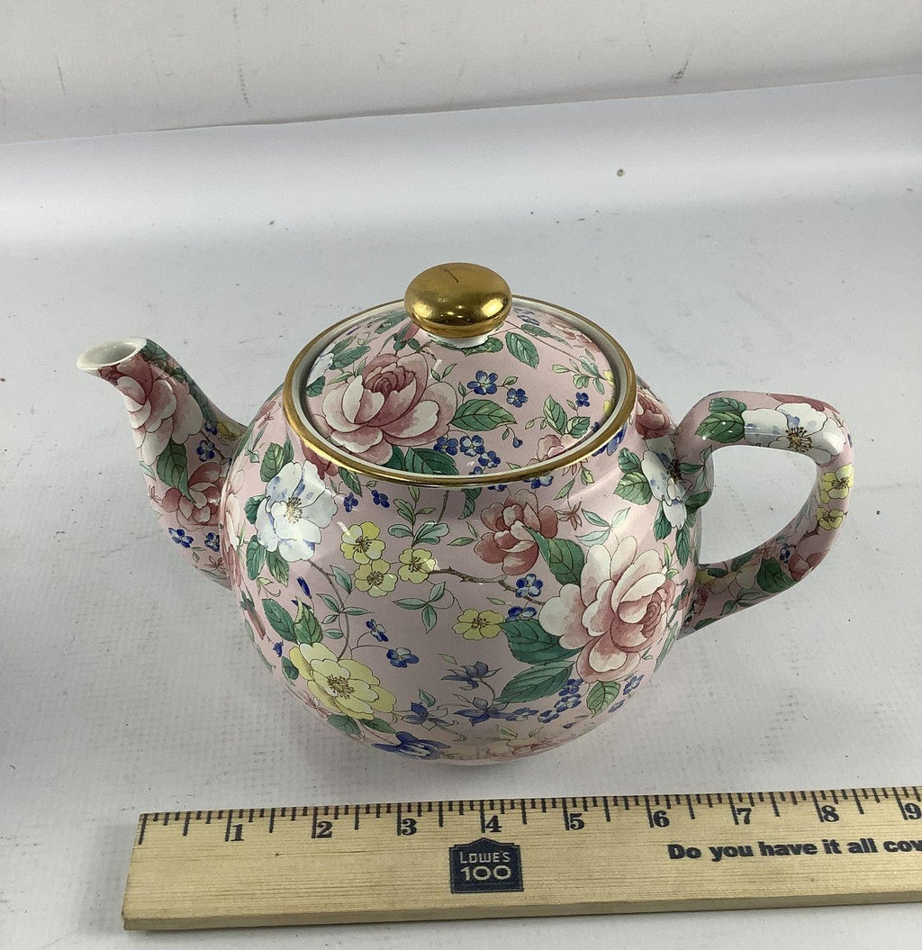 Arthur Wood Pink Floral Teapot Niagara Parks Cup and Saucer Set