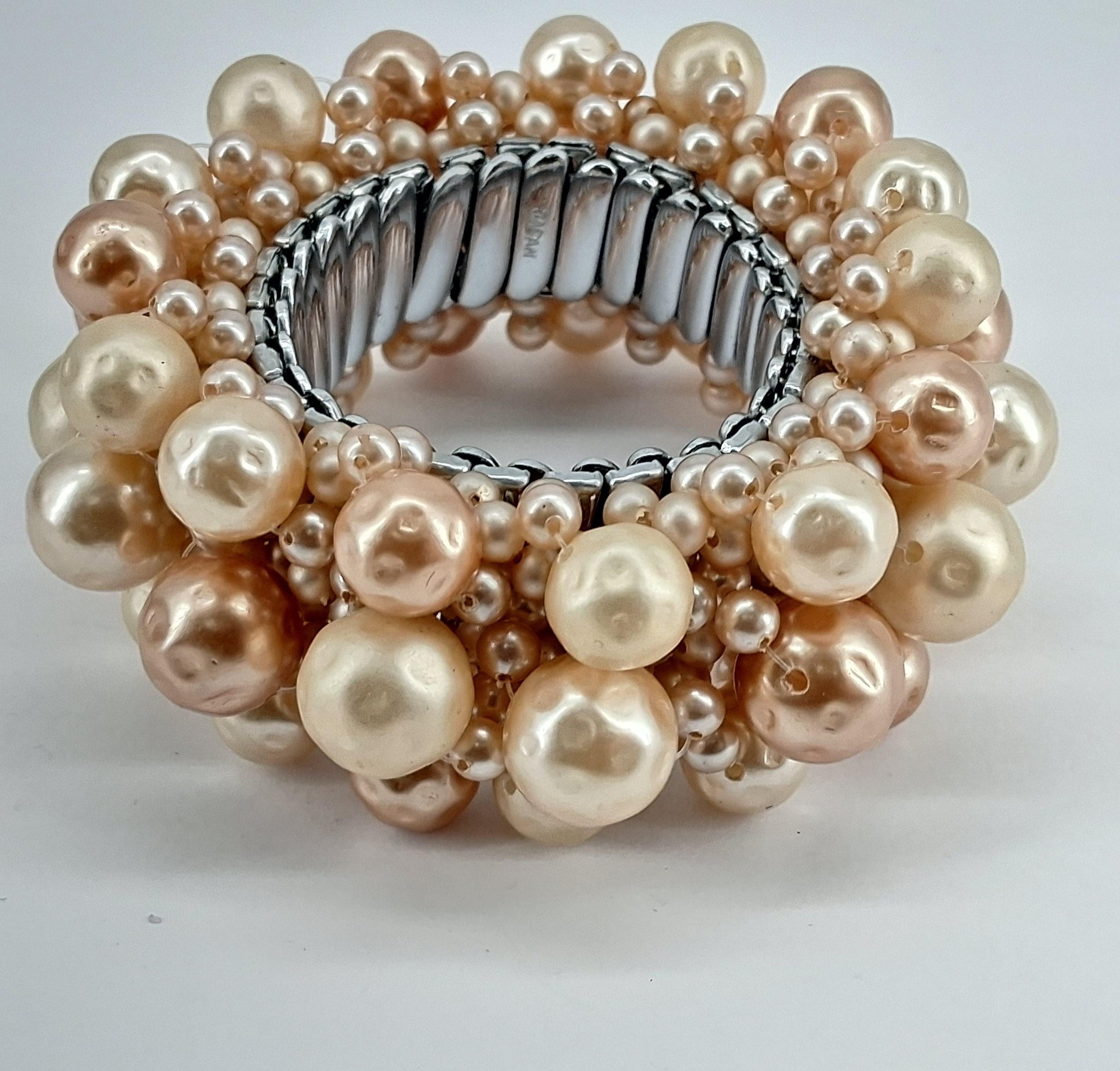 Vintage Cream Faux Pearl and Glass Seed Bead Stretch Bracelet, 91.8g