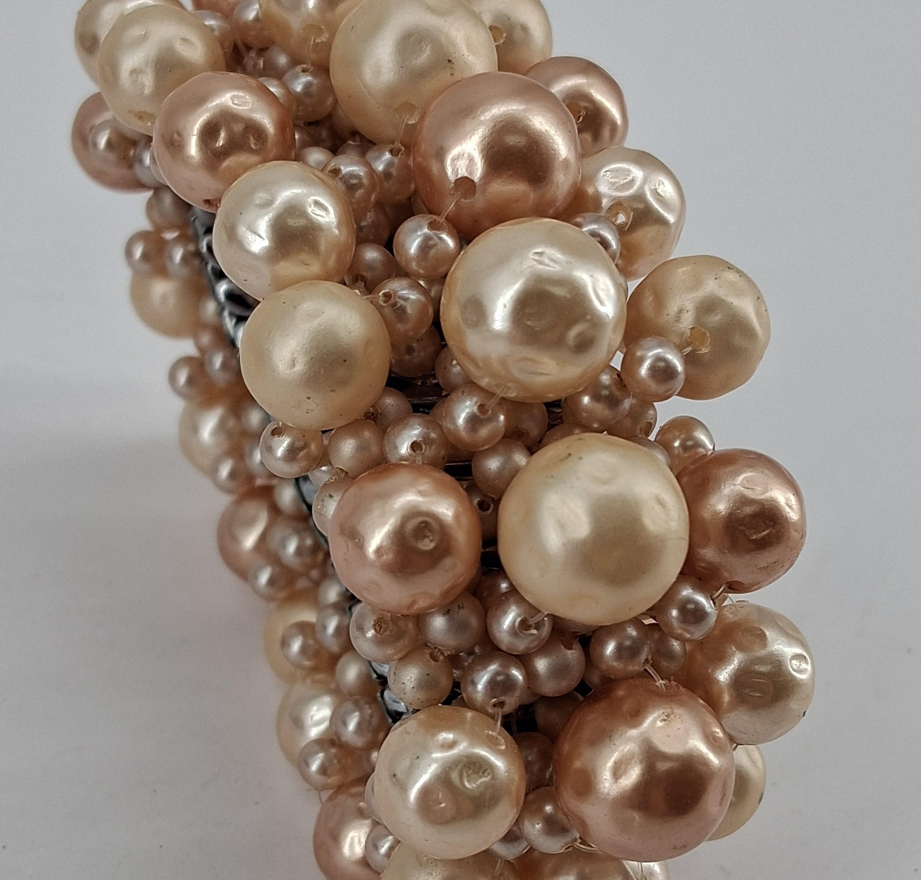 Vintage Cream Faux Pearl and Glass Seed Bead Stretch Bracelet, 91.8g