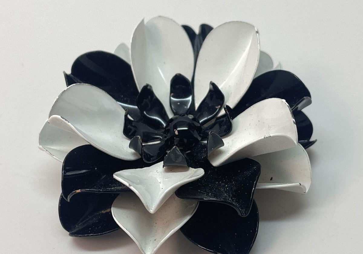 Black and white enamel flower brooch in gold-tone setting, view 3