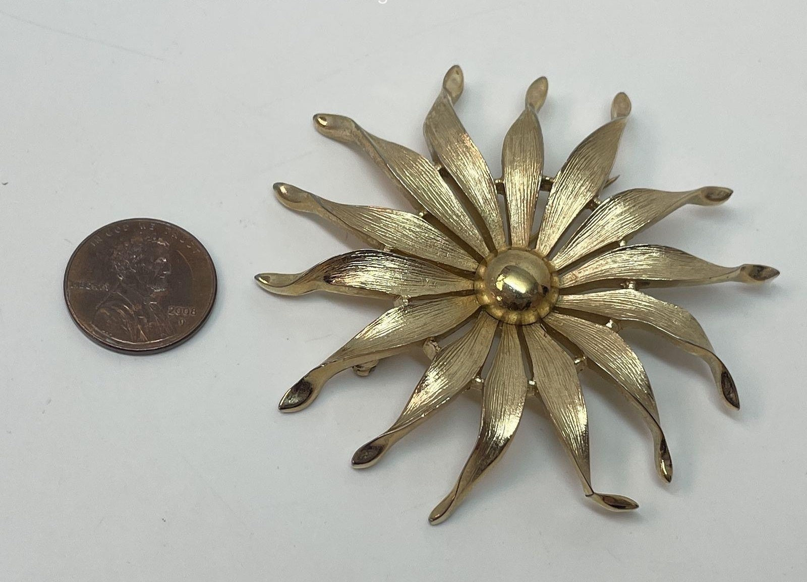 Crown Trifari Gold Tone Flower Brooch, Signed Vintage Pearl Center Floral Pin