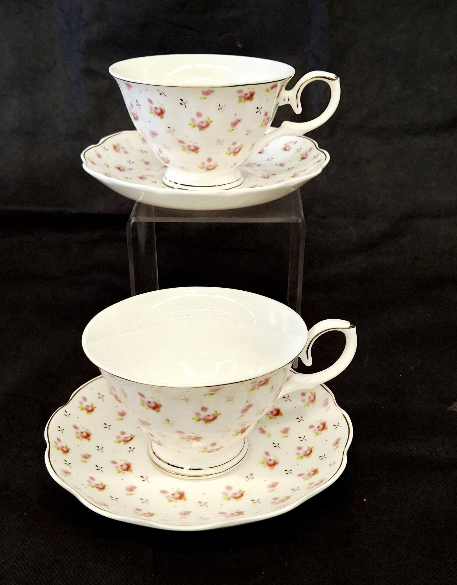 Vintage Park Chateau Porcelain Tea Set Floral Pattern Teapot Cups Saucers Original Box