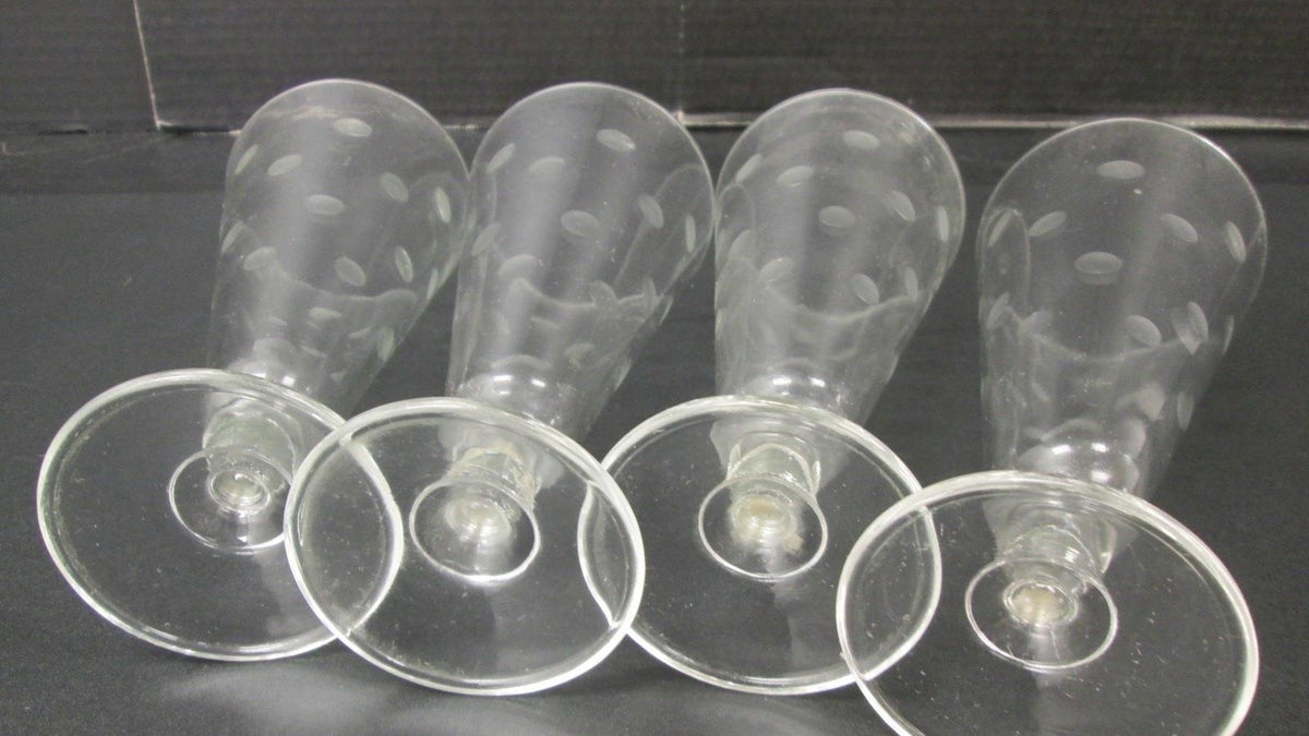 Set of 4 Footed Clear Glass Coin Dot Frosted Design Drinking Glasses