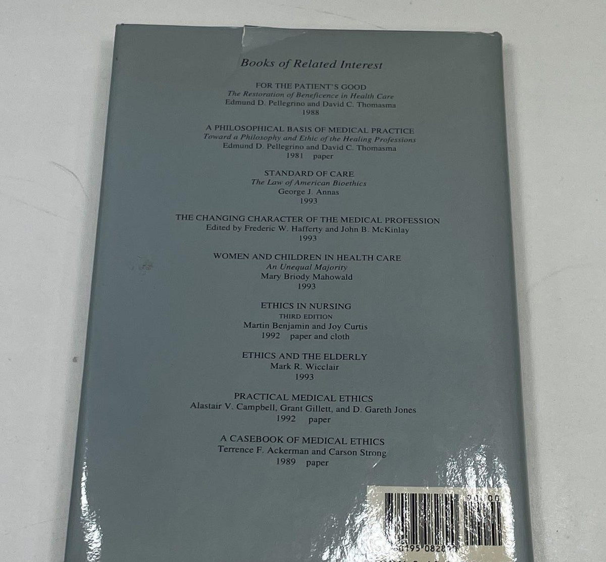 The Virtues in Medical Practice by Pellegrino and Thomasma, Georgetown University Press hardcover, view 3