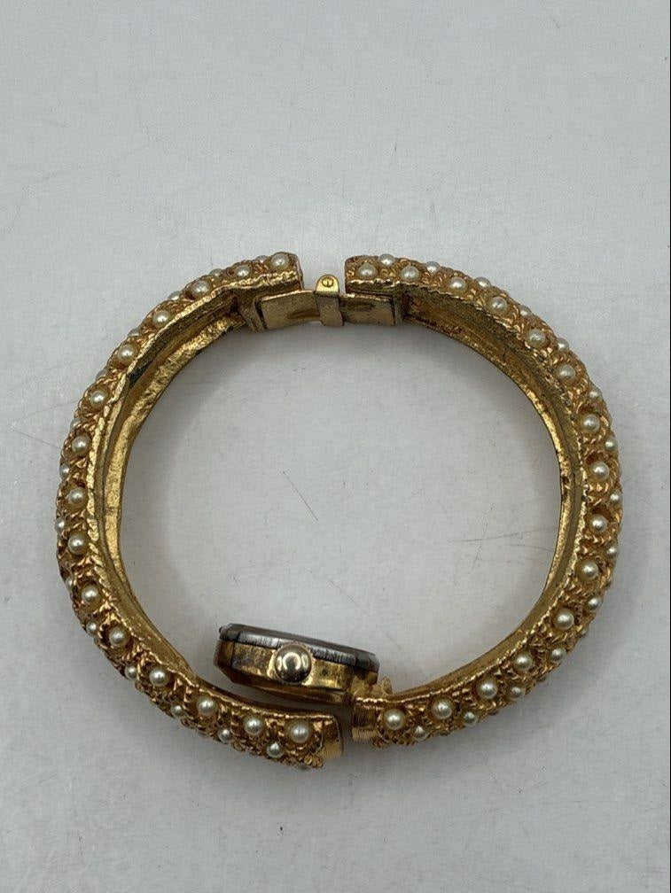 Vintage Léon Piradet Style Time 21 Jewel Mechanical Hidden Watch Faux Pearl Bracelet