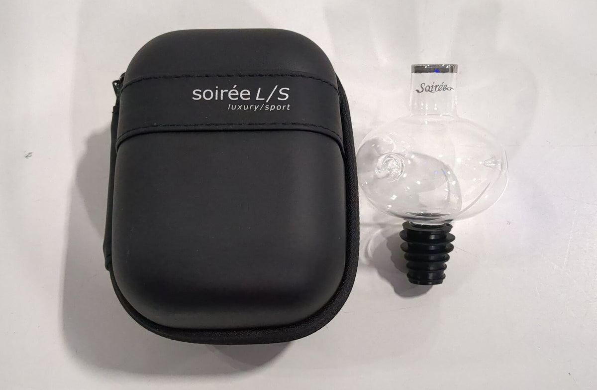 CONTEMPORARY Soiree Luxury Sport Travel Wine Aerator with Protective Case