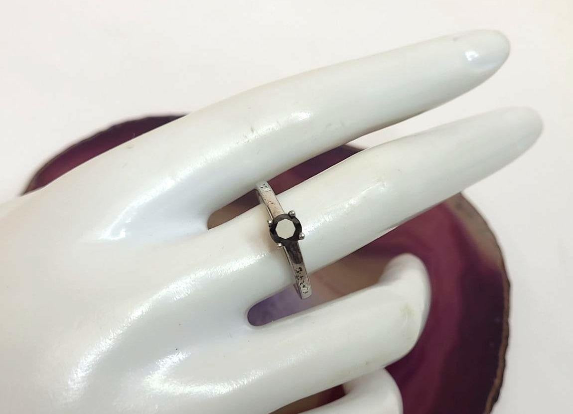 Silver-tone solitaire ring with black stone, size 8, view 2
