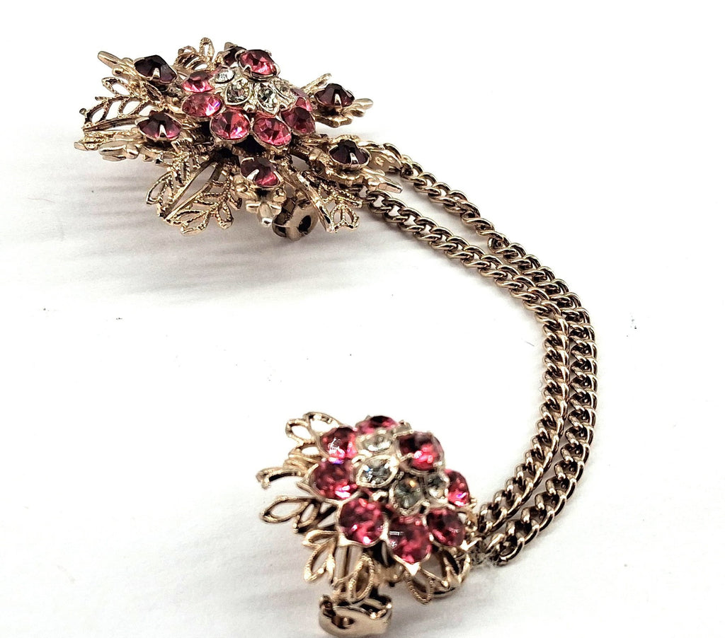 1950s–1960s Unsigned Rhinestone Gold Tone Sweater Clip Brooch