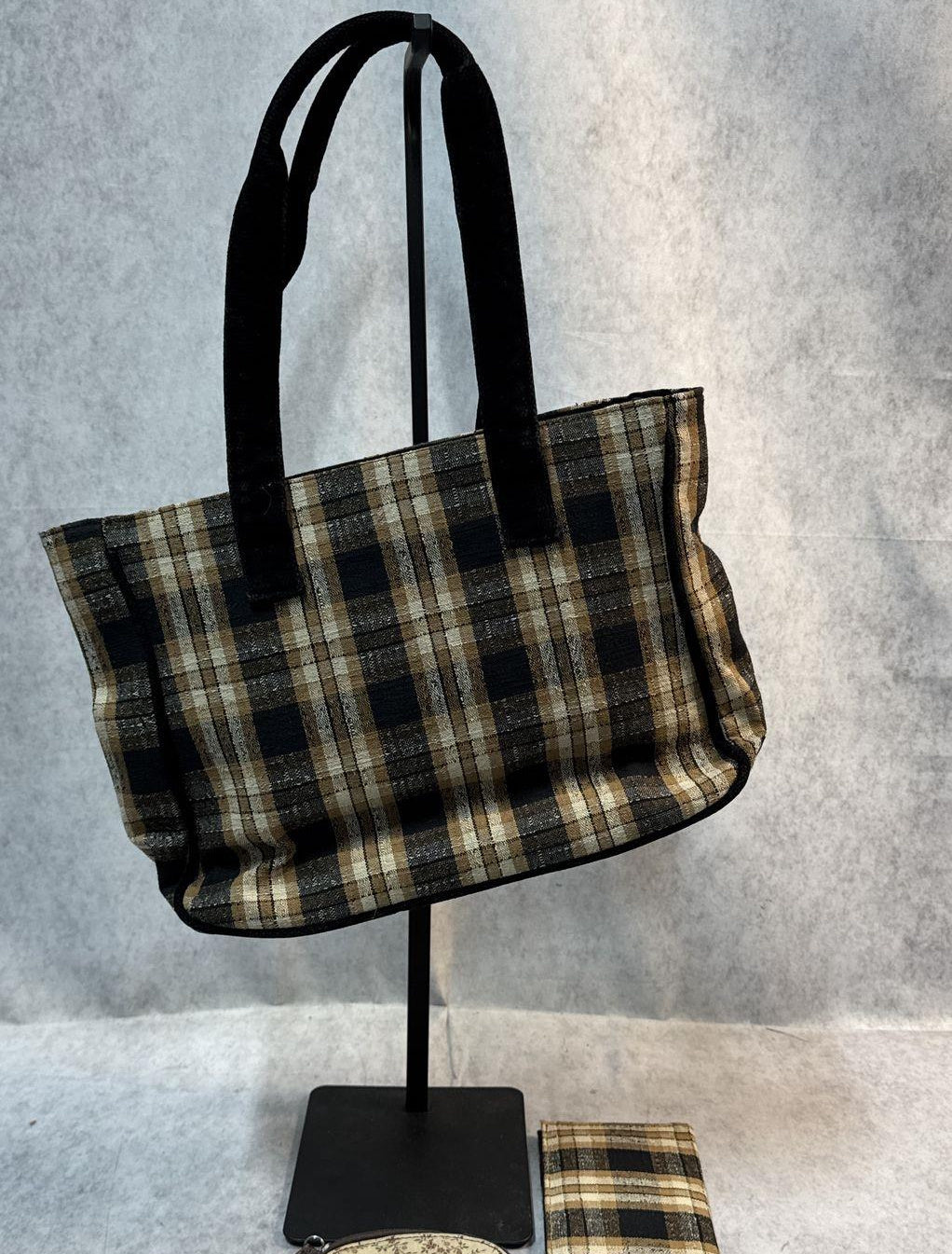 Longaberger brown plaid Homestead fabric tote with black handles, matching wallet and pouch, view 4