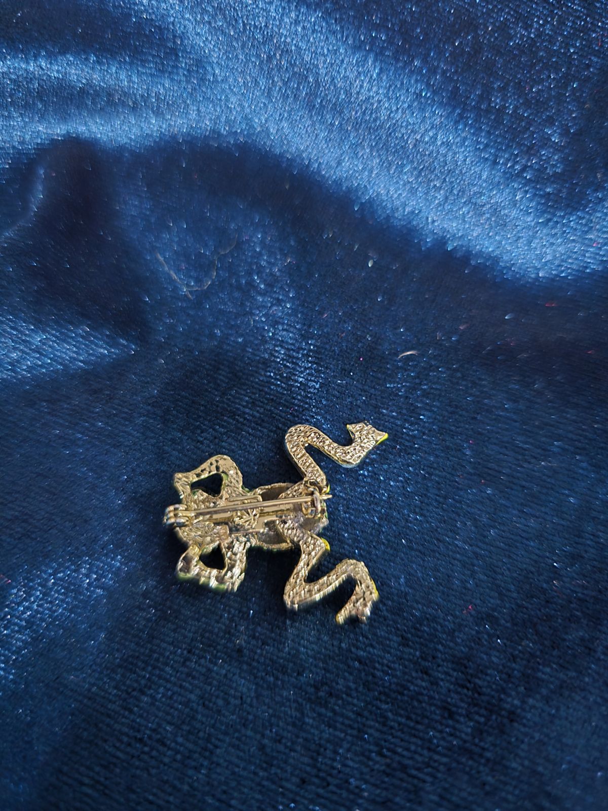 Articulated Green Frog Brooch | Crystal Pavé & Enamel | Whimsical Collectible Jewelry