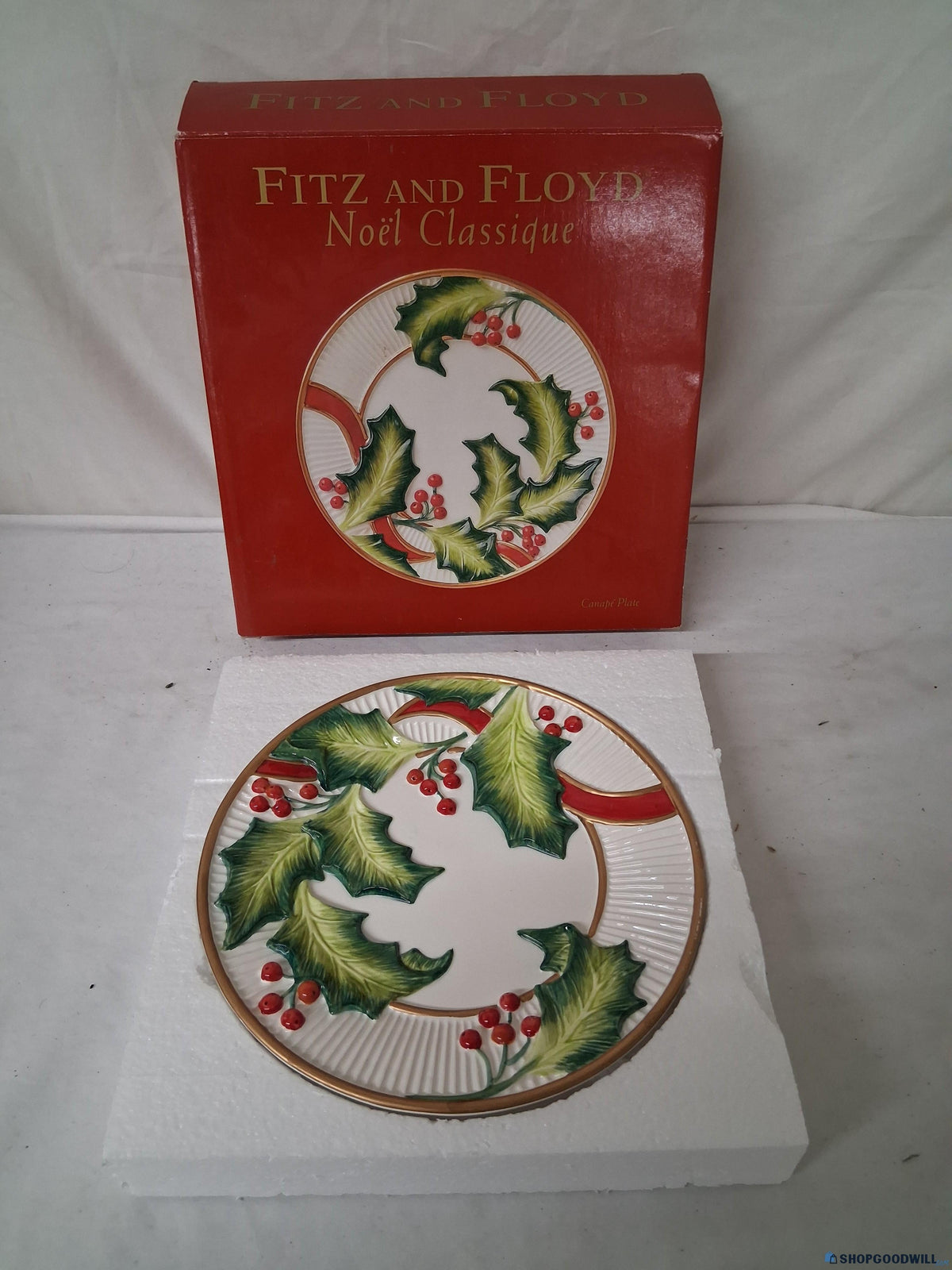 AGE REVIEW Fitz and Floyd Noel Classique Canape Plate