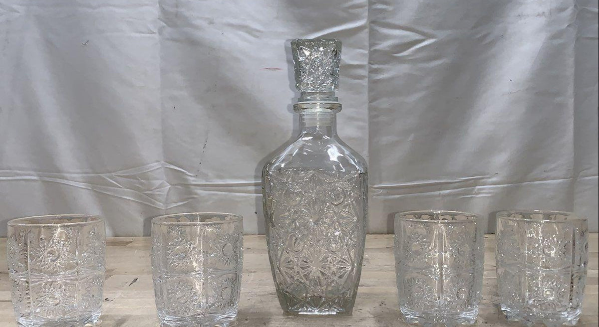 AGE REVIEW Godinger Studio Crystal Whiskey Set 5pc Decanter 4 DOF Glasses Sunburst Pattern