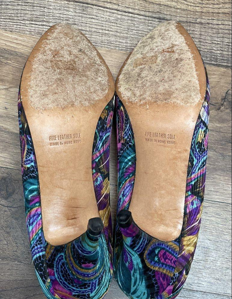 1980s–1990s 90s J. Renee Couture Collection Peacock Print Pointed Toe Pumps Size 7.5