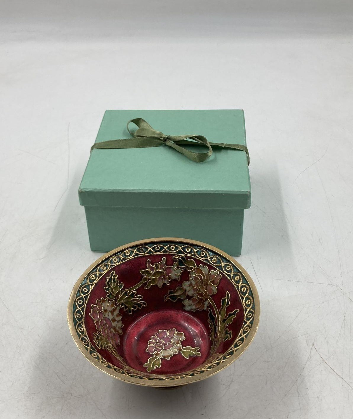 Antique Vintage Japanese Red Ornate Gold & Floral Design Bowl