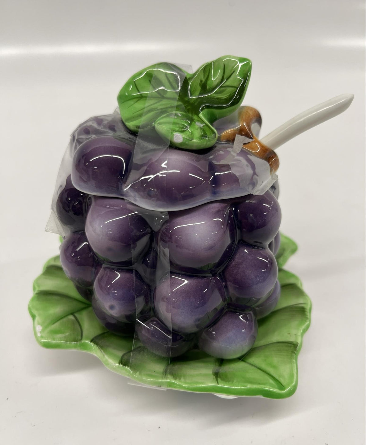 Lefton grape-shaped ceramic jam jar with lid, spoon and leaf underplate, view 2