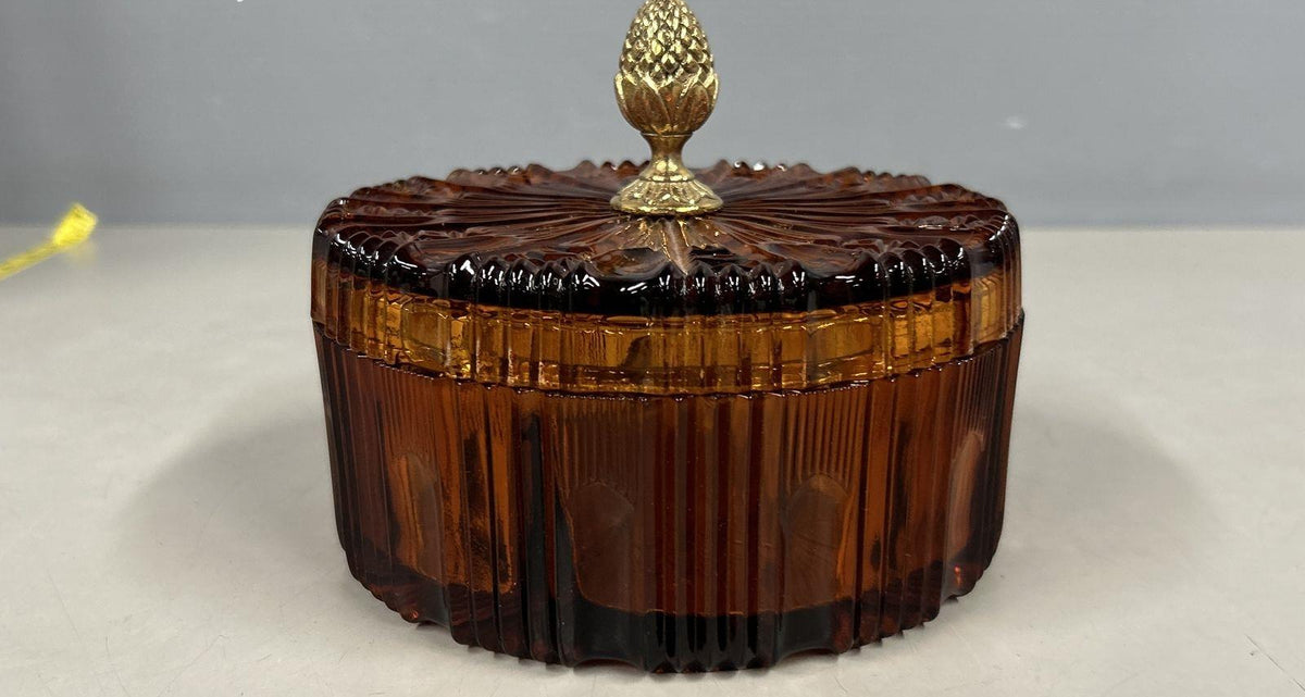 1960s–1970s Pressed Glass Amber Ribbed Sunburst Divided Candy Dish Pineapple Finial 6 In