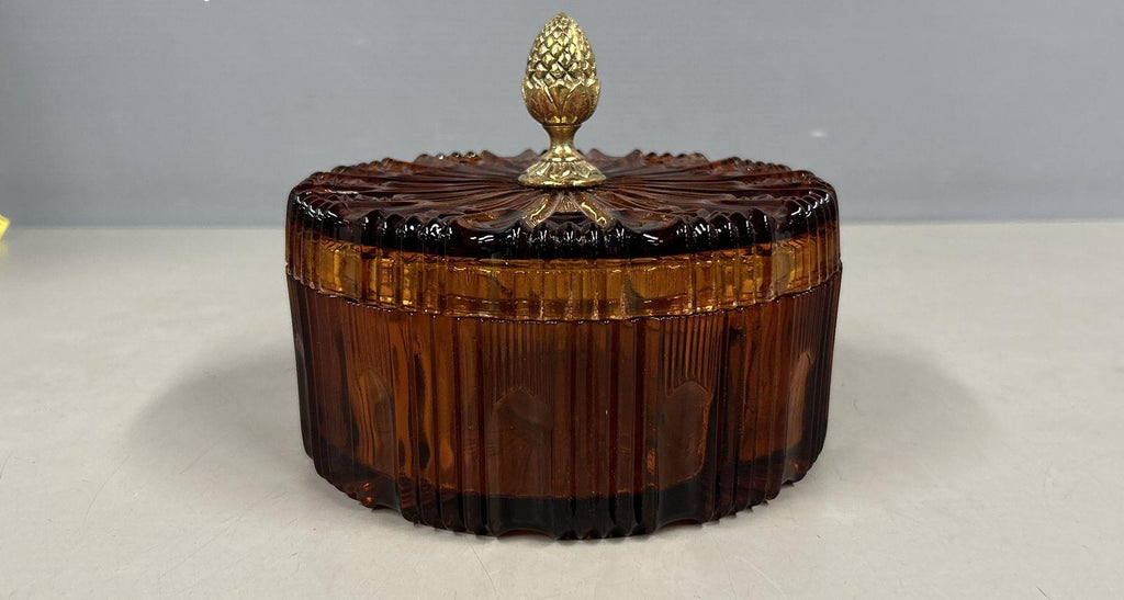 1960s–1970s Pressed Glass Amber Ribbed Sunburst Divided Candy Dish Pineapple Finial 6 In