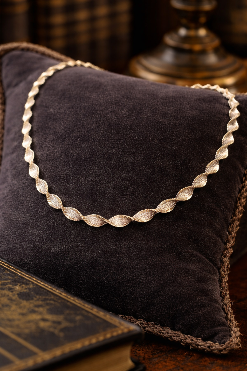 925 Sterling Silver and Vermeil Twist Link Necklace Ribbed Vintage Design 7.2g