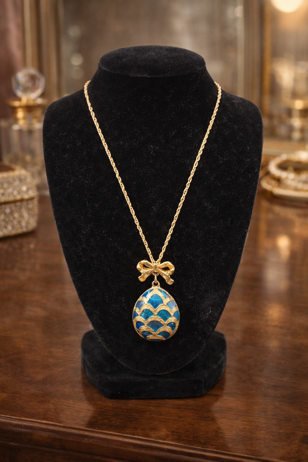 Vintage Avon Gold Tone Bow Necklace Blue Enamel Easter Egg Pendant Signed Charm
