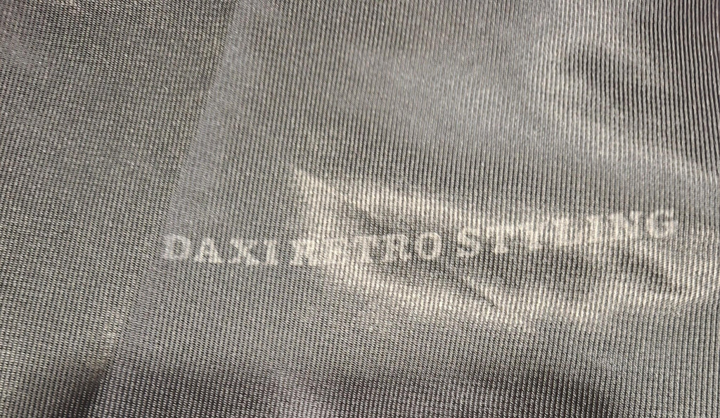 Daxi Retro Styling Women's Black and White Skirt Size S