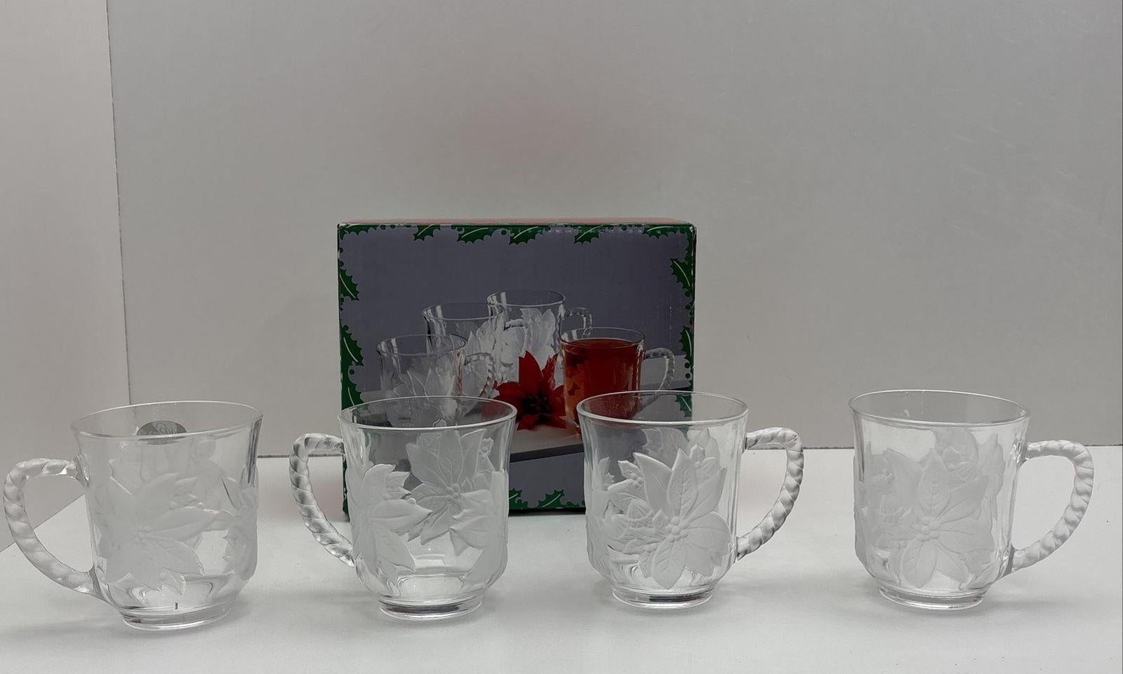 WP&G Holiday Bouquet Crystal Frosted Mugs in Box