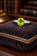 Vintage 925 Sterling Silver Peridot Ring Oval Cut Green Gemstone Ring | Size 7
