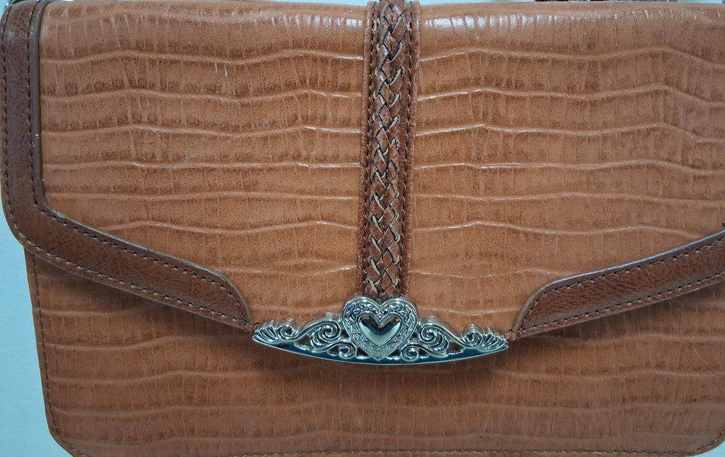 Vintage Brown Faux Leather Handbag with Braided Handle and Heart Accent