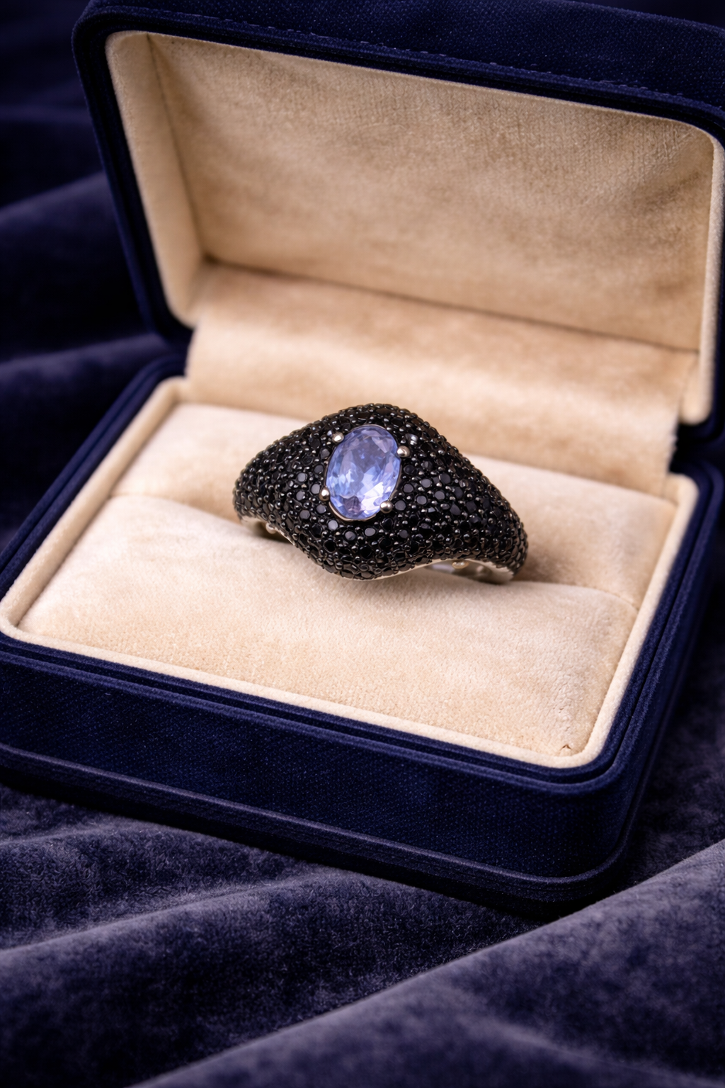 Sterling Silver Iolite Center Black Crystal Pavé Ring Size 5 (925 SNJ)