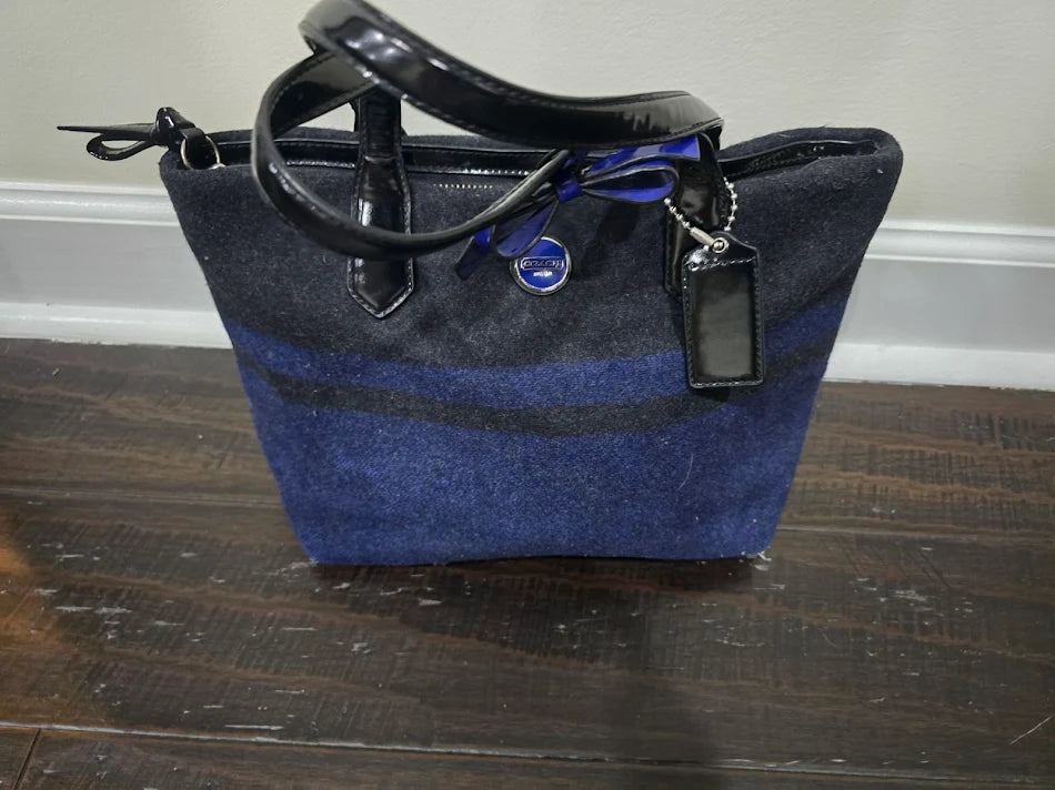 Coach Handbag & Accessories Bundle – 3 Bags + Bucket Hat – Pre-Owned