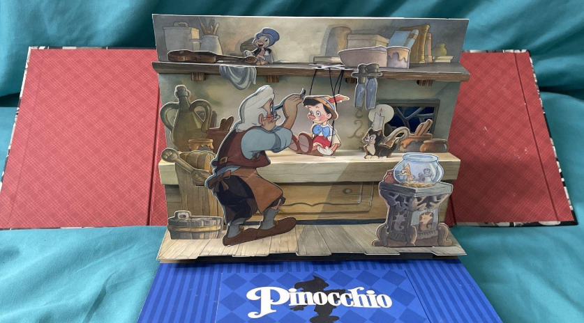 Quintessential Disney A Pop-Up Gallery of Classic Disney Moments, 2005 Disney Editions hardcover, view 8