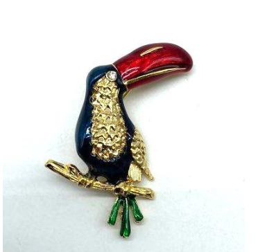 Vintage Enamel Toucan Brooch with Rhinestone Accents – Tropical Bird Design
