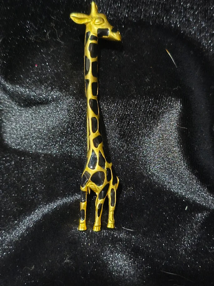 Carolee Giraffe Brooch – Vintage Gold Tone & Black Enamel Figural Pin