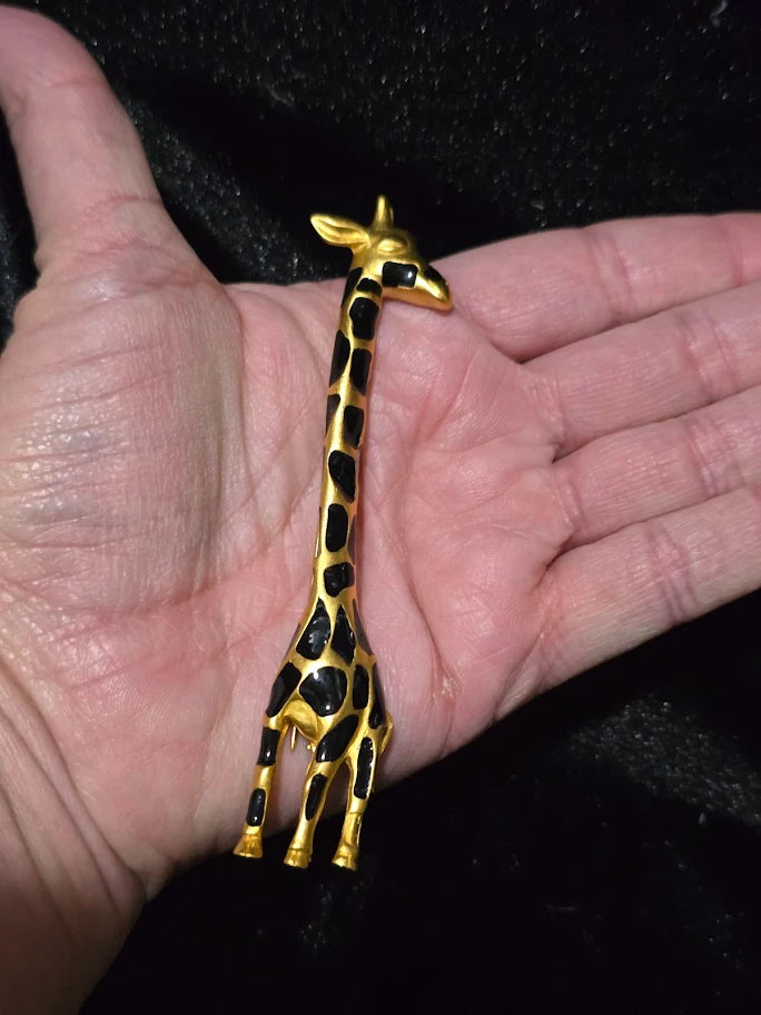 Carolee Giraffe Brooch – Vintage Gold Tone & Black Enamel Figural Pin