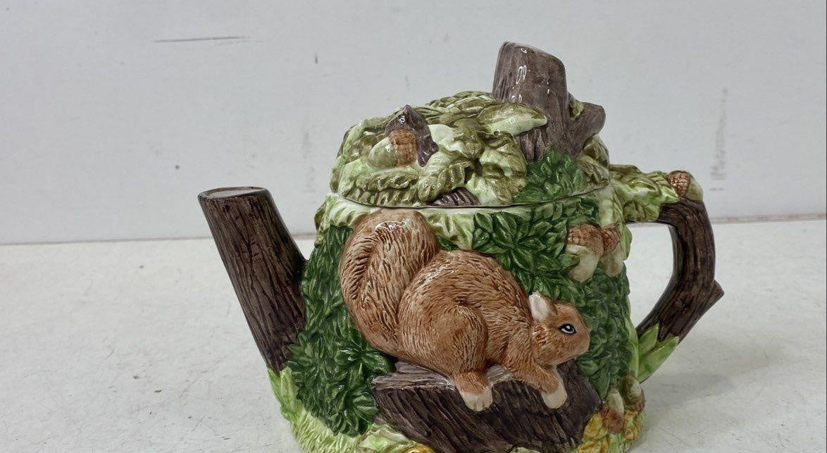 Ceramic teapot with woodland scene of trees and squirrels, view 4
