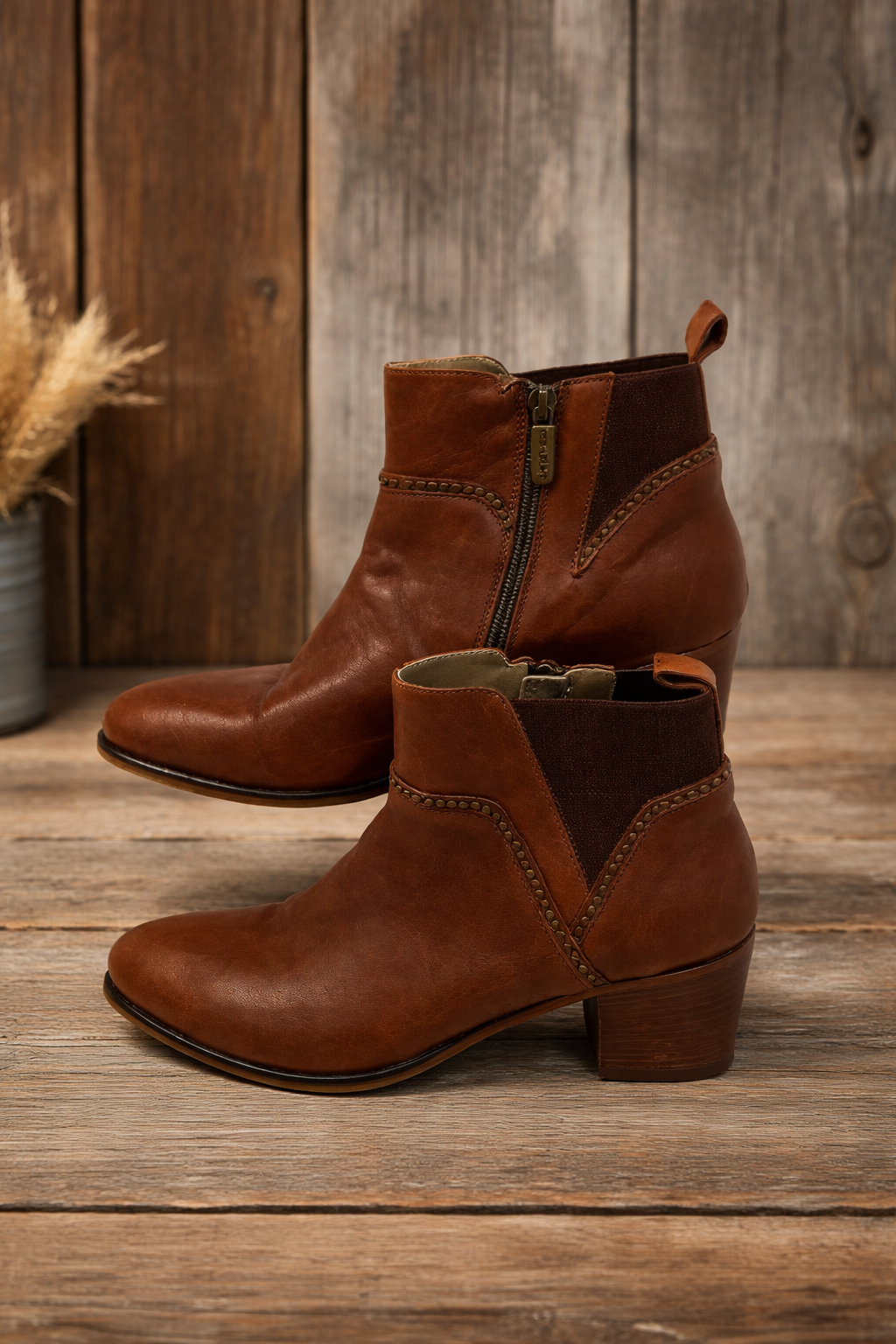 Italian Leather Ankle Booties Brown Heeled Side Zip Boots Women’s Size 8.5 (EU 39) Italeau
