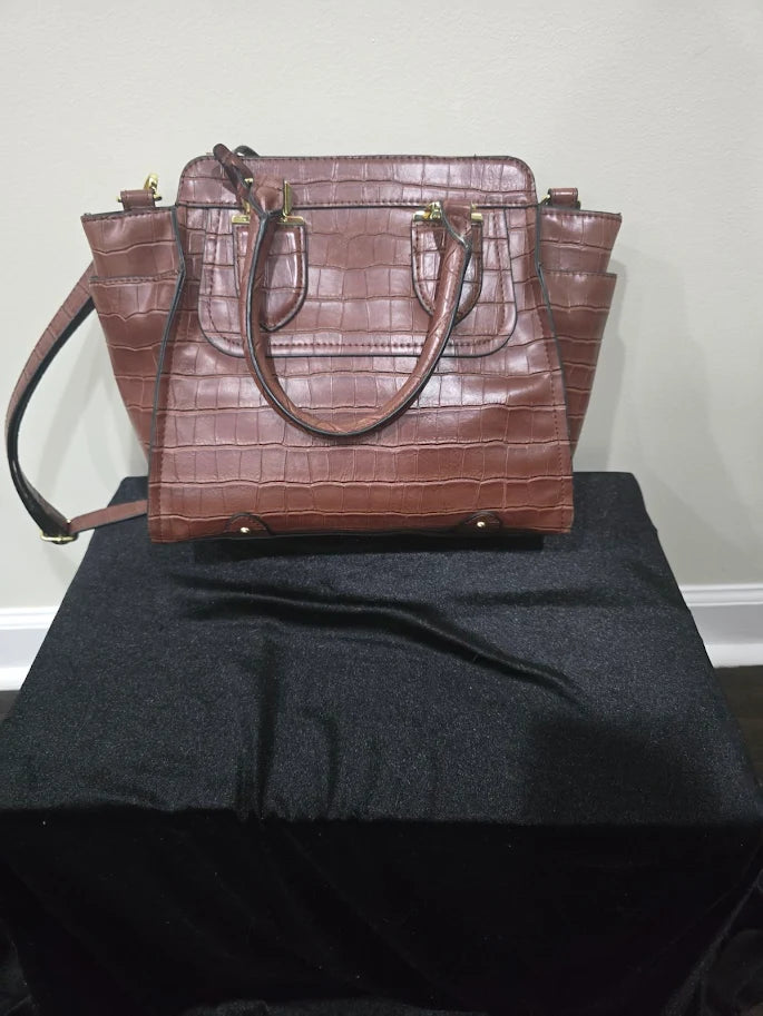 Designer Leather Handbag Bundle (3) Dooney & Bourke, American Leather Co, London Fog