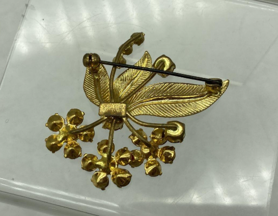 Made in Austria gold-tone flower brooch with pink rhinestones, view 3