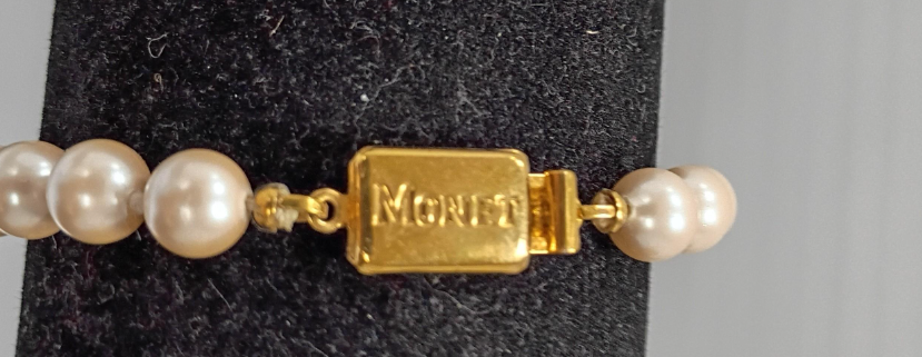 Signed Monet faux pearl bracelet with gold-tone clasp, view 3