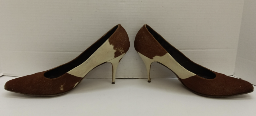 PYMSA cowhide shoulder bag with matching Bonita cowhide heels, view 8