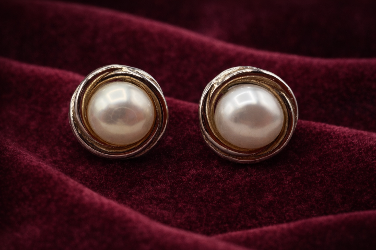 Vintage Pearl Sterling Silver Stud Earrings – Marked 97.51%