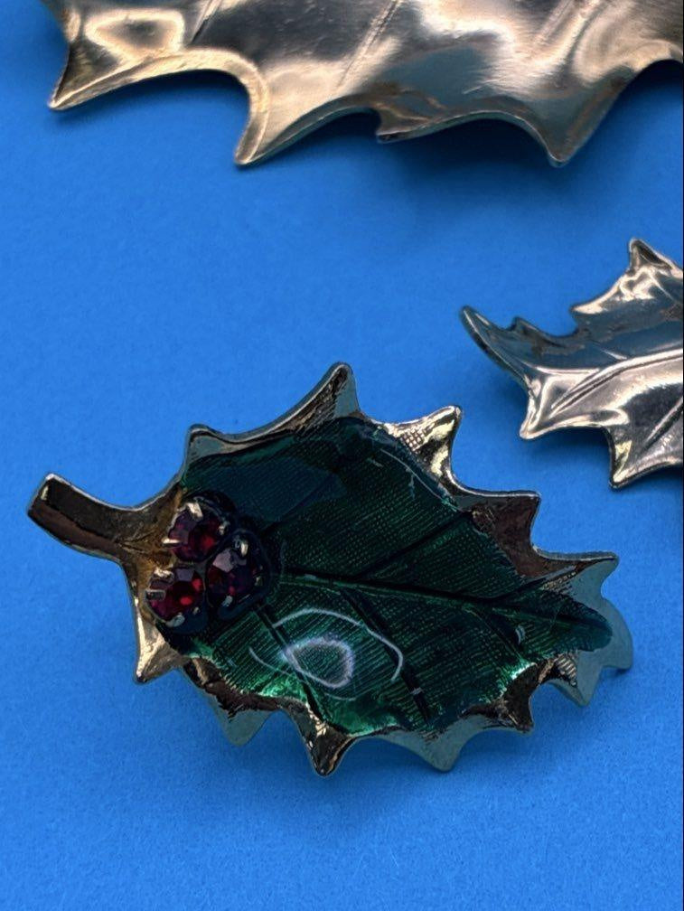 Green enamel holly leaf brooch and matching earrings with red rhinestone berries and gold-tone trim, view 3