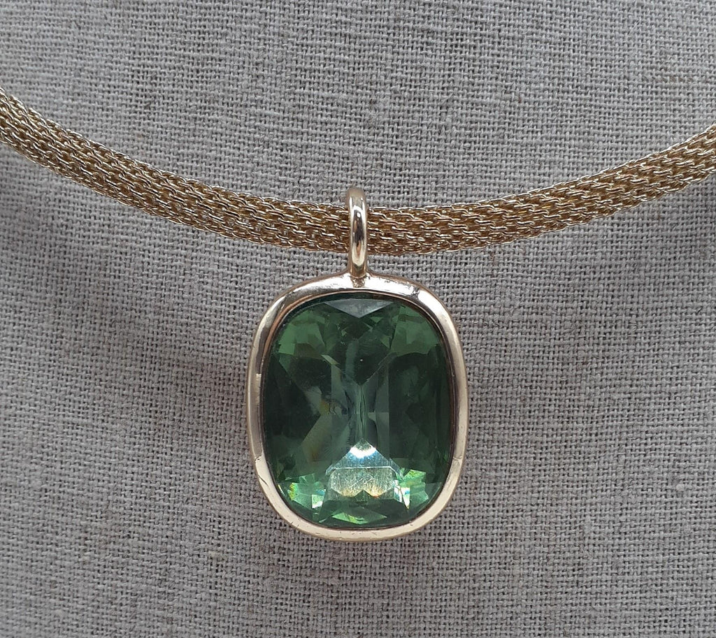 (SOLD) Crown Trifari Faux Stone Necklace 18"