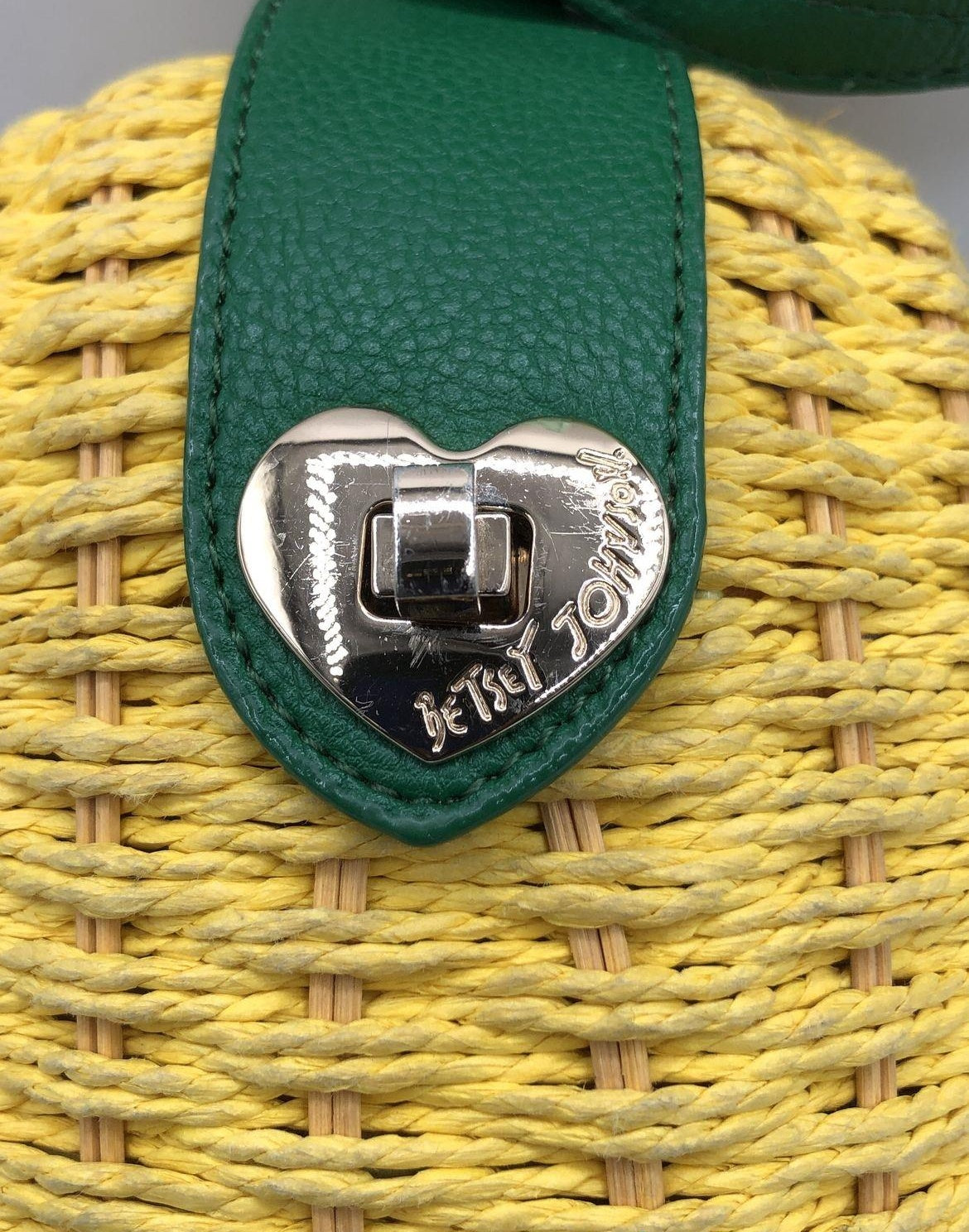 Pineapple-shaped crossbody bag with woven yellow body and green leaf top, view 3